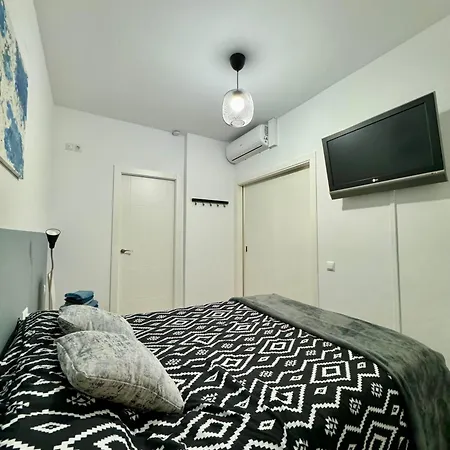 Moderno Con Parking,tarrassa, Barcelona Apartment *
